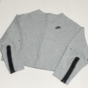 NIKE Sportswear Tech SMALL Oversized Crew Neck Sweatshirt Gray Workout ZIPPERS